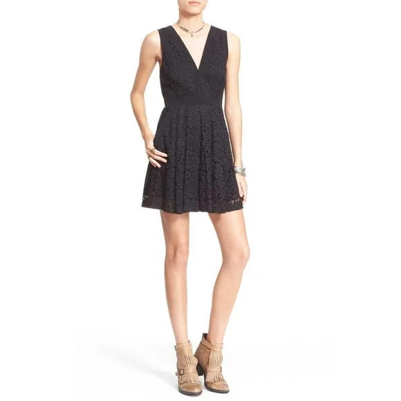 chinese dress ladies Tabby Lace Mini in Black Small